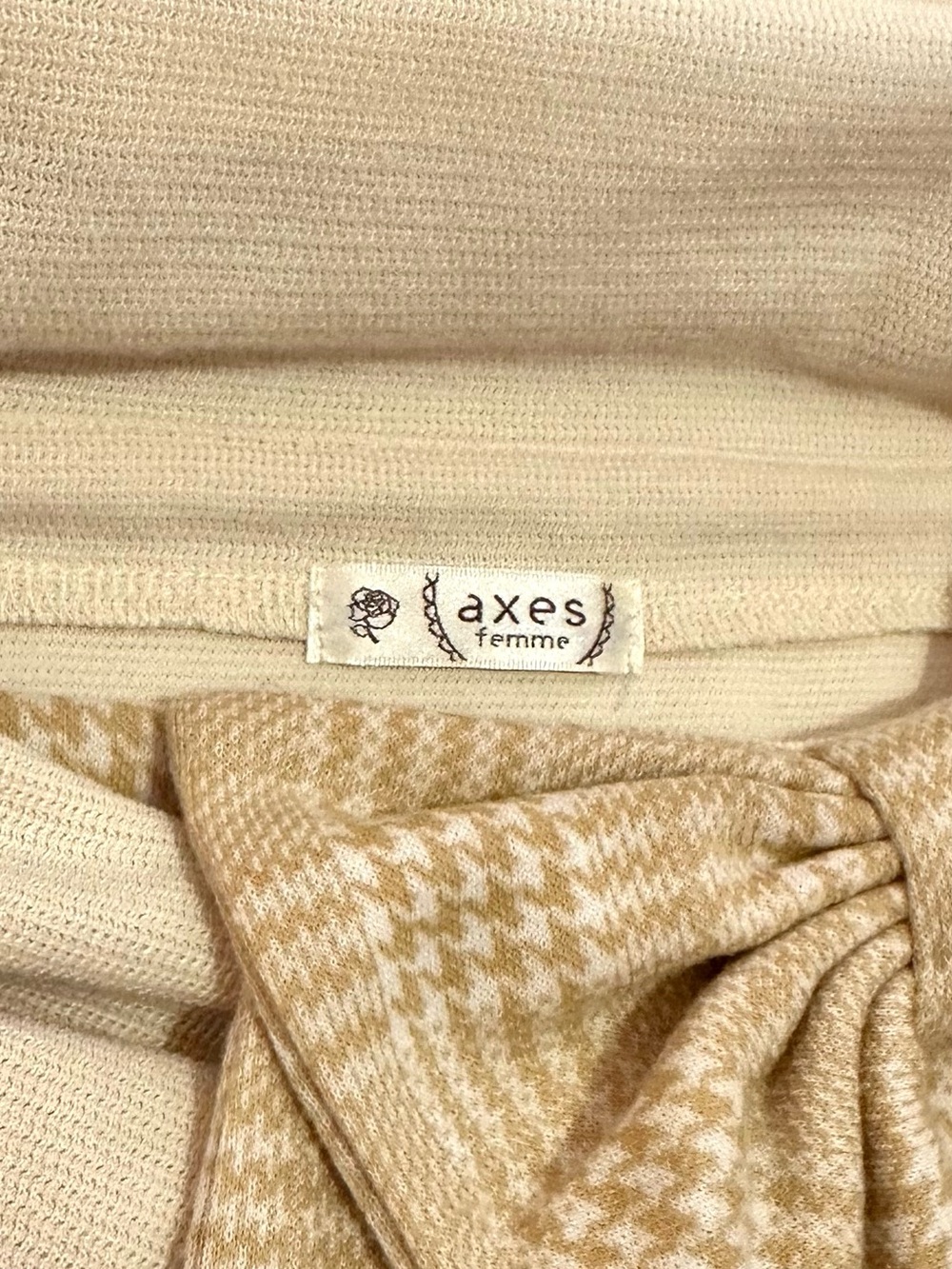 Axes Femme | Cream Bow Accent Dress - Picture 2 of 6